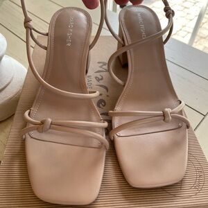 Marc Fisher strappy ankle block heels size 9M